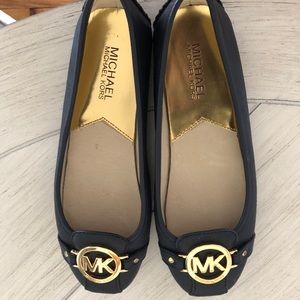 Michael Kors, size 6.5, navy and gold flats